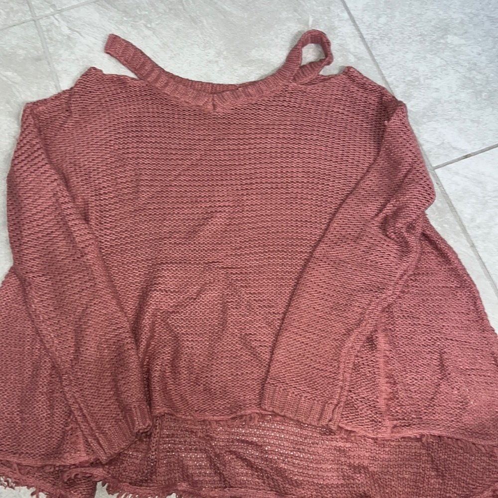 Alya pink Sweater off the shoulder